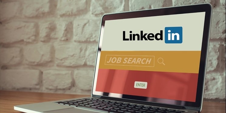 Top_7_Ways_to_Get_Noticed_on_LinkedIn.jpg